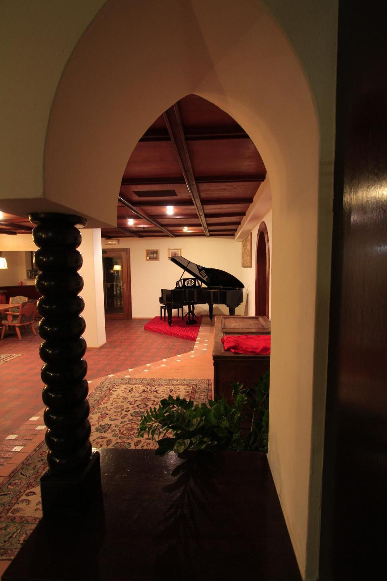 Hotel Regina Delle Dolomiti Panchia Exteriör bild