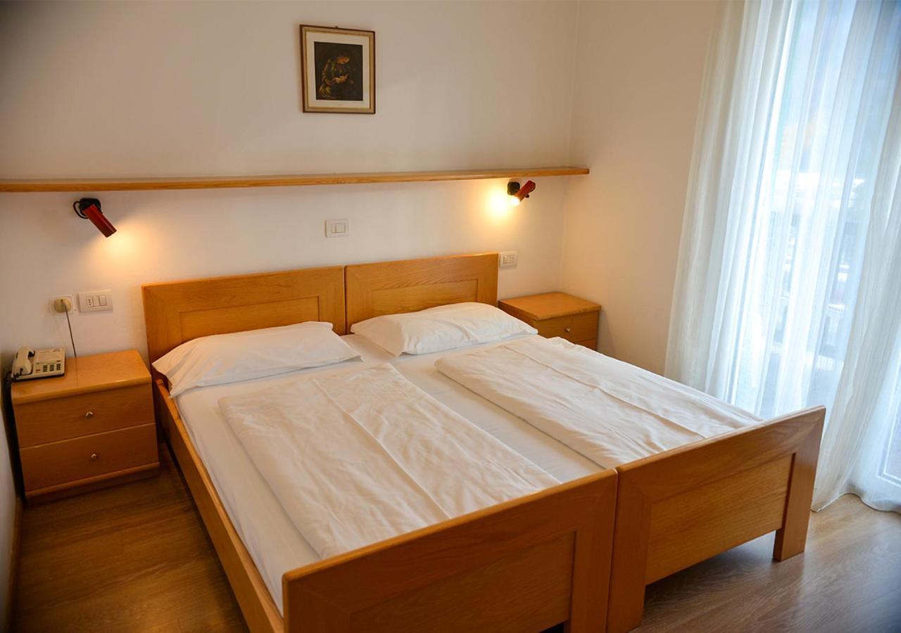 Hotel Regina Delle Dolomiti Panchia Exteriör bild