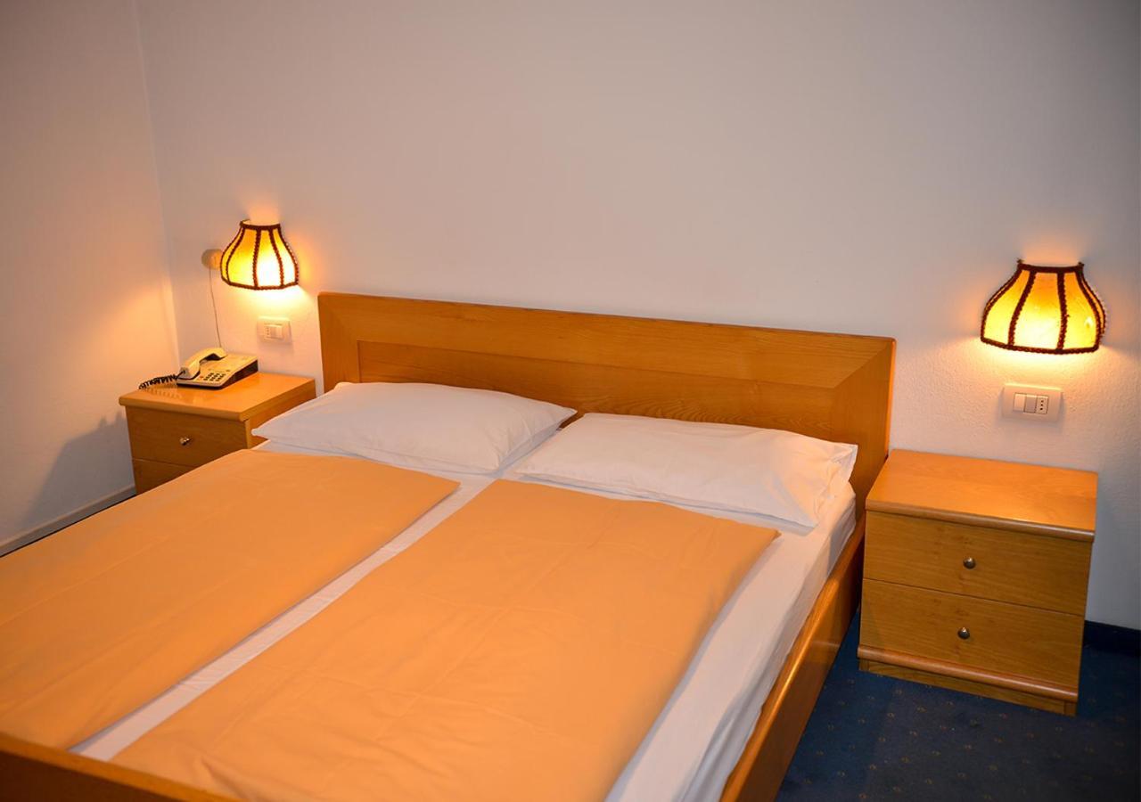 Hotel Regina Delle Dolomiti Panchia Exteriör bild