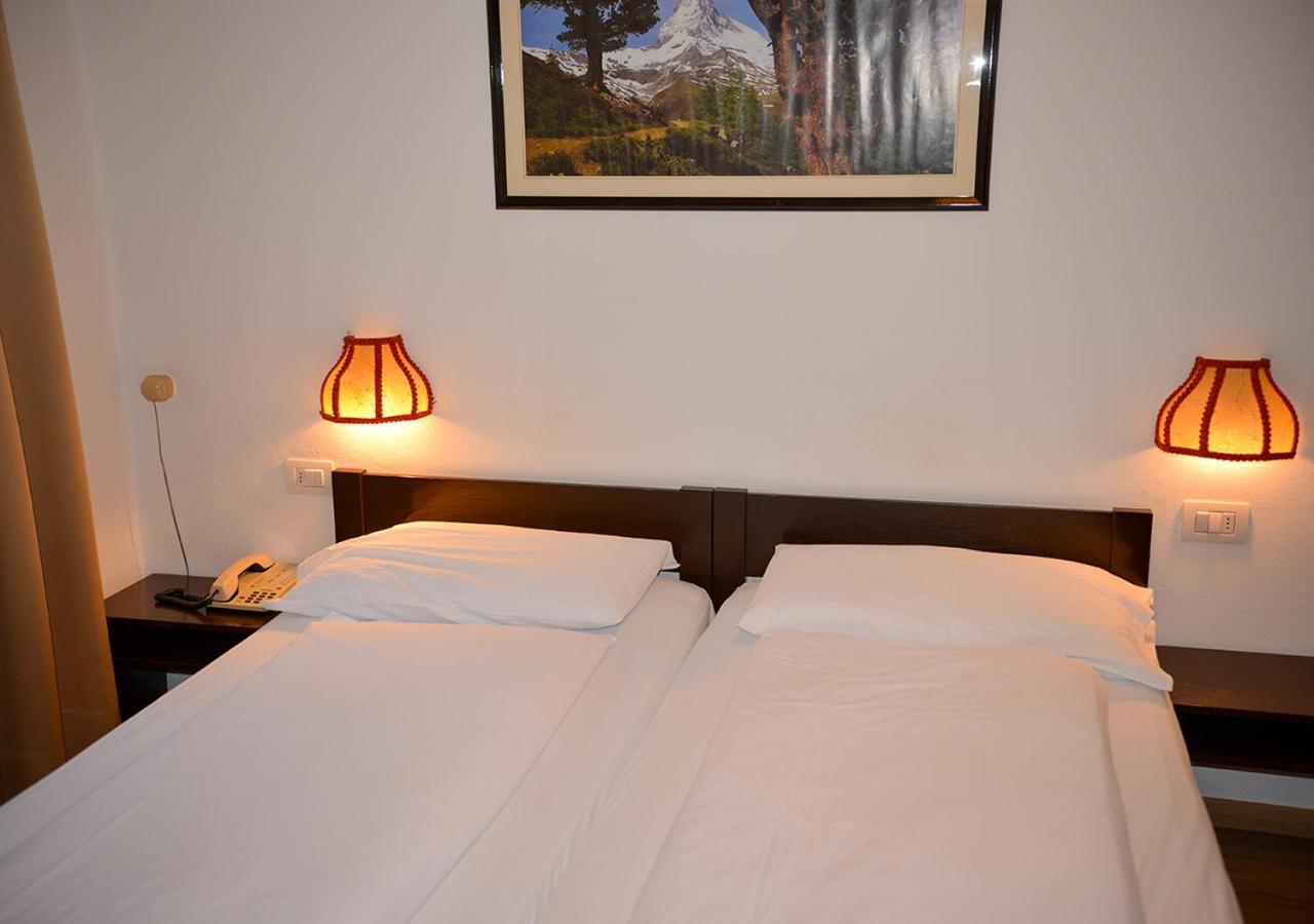 Hotel Regina Delle Dolomiti Panchia Exteriör bild